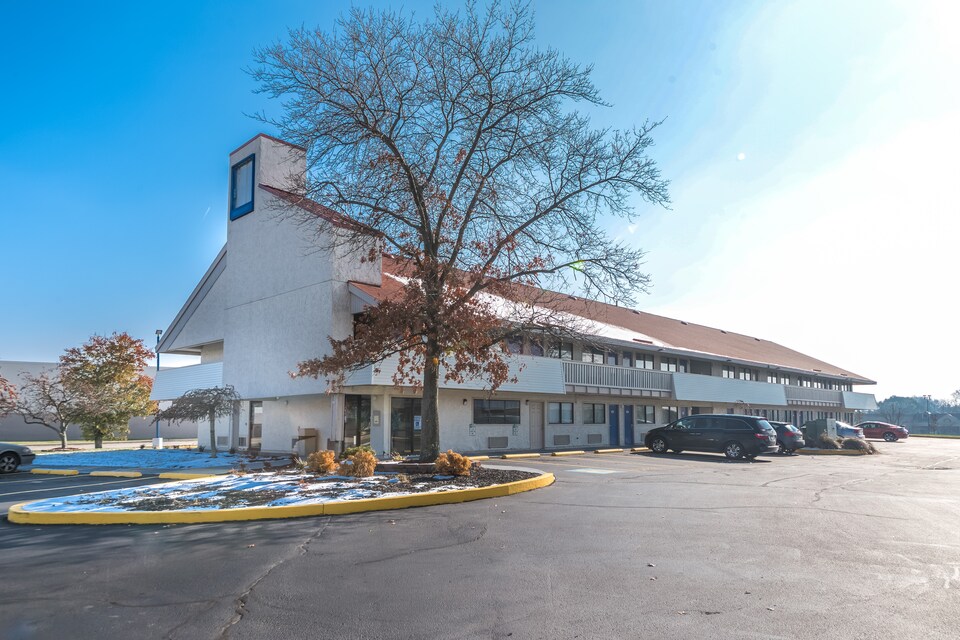 Hotel Akron Northwest - Copley, C44203, Akron MI