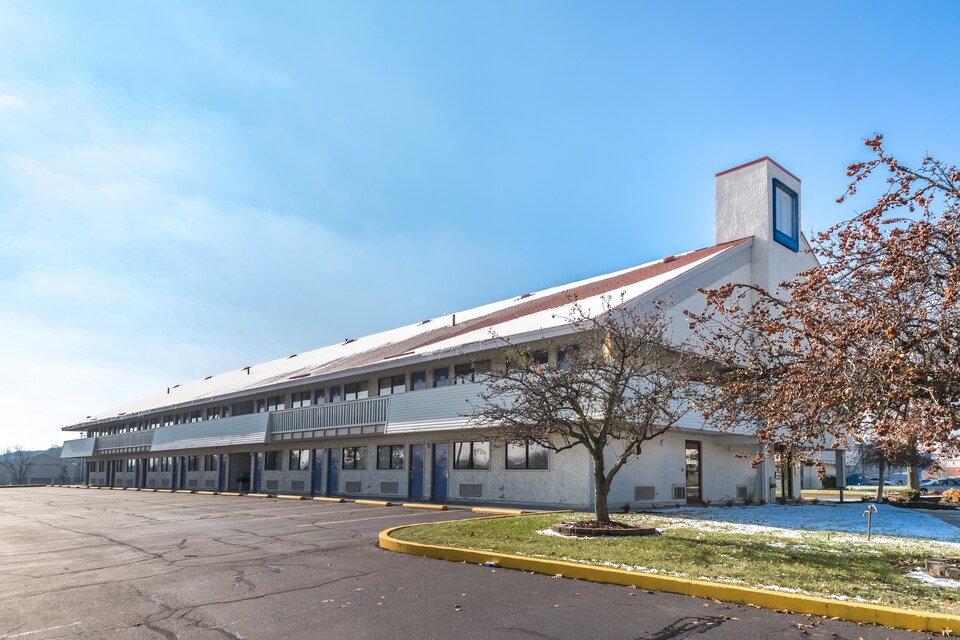 Hotel Akron Northwest - Copley, C44203, Akron MI