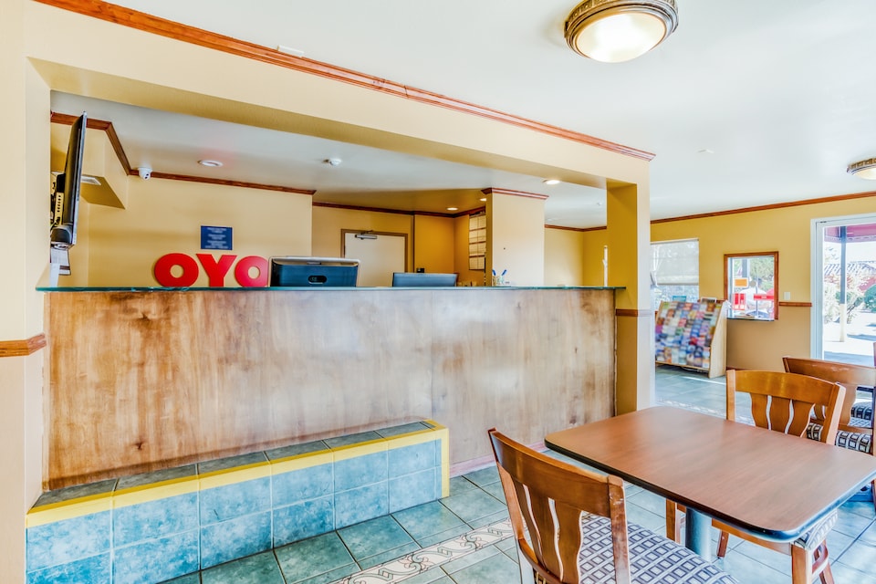 OYO Hotel North Bay at Petaluma, C94928, Petaluma CA