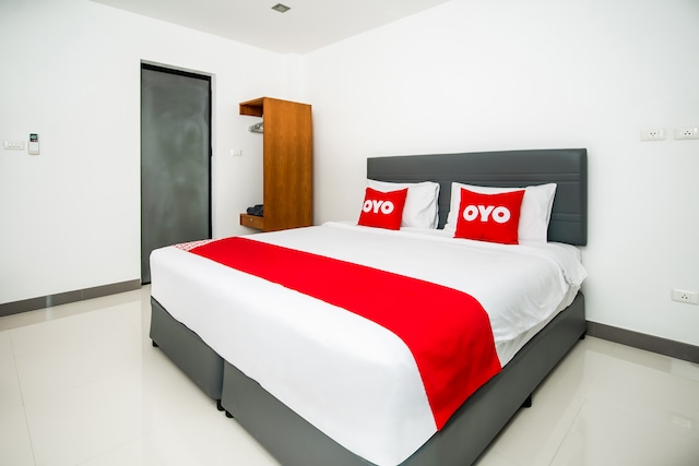 OYO 295 Salamat Bangtao