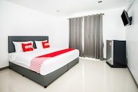 OYO 295 Salamat Bangtao