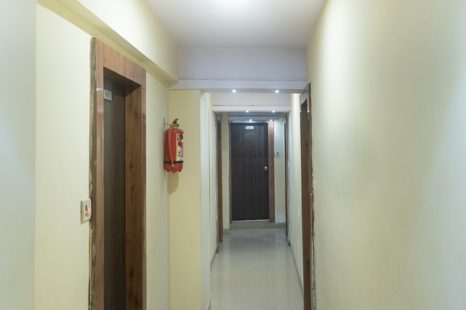 OYO 49867 Hotel Kalpana Residency, Mumbai Chembur-Kurla-Ghatkopar, Mumbai