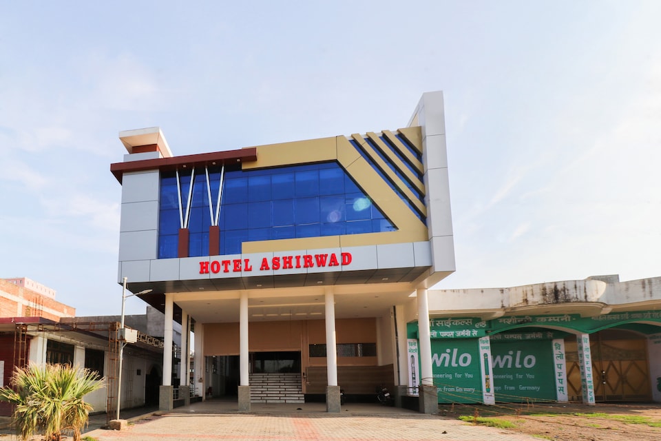 OYO 49879 Hotel Ashirwad , Orai, Orai