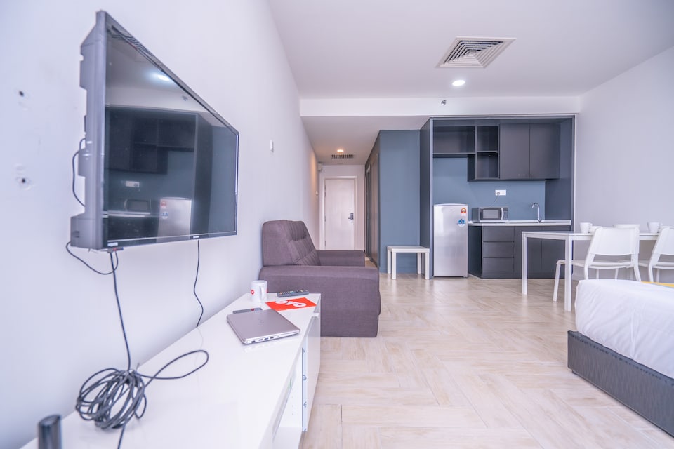 OYO Home 89371 Lavish 1br Empire City Marriott, Damansara Perdana, Petaling Jaya
