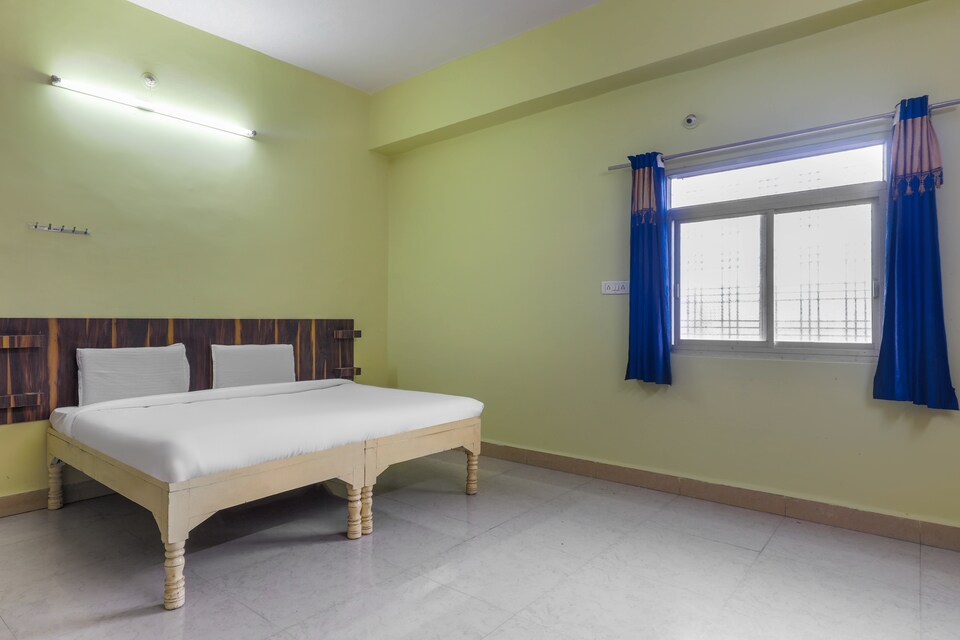 SPOT ON 49880 Guna Palace , Guna, Guna