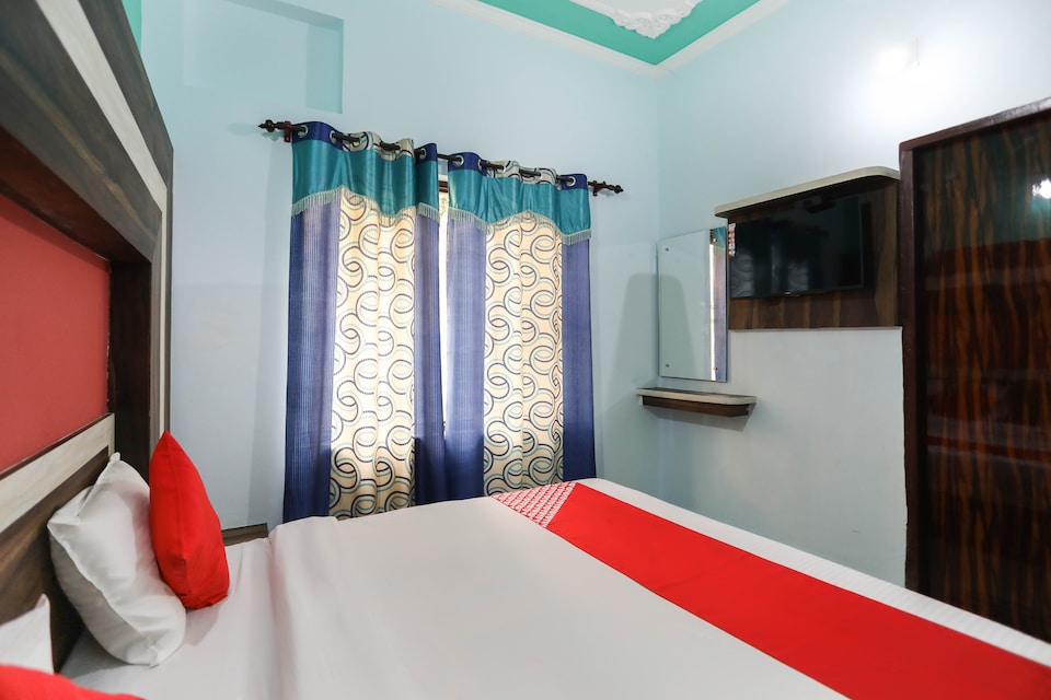 OYO 49900 Hotel R.p Residency, Katra, Katra