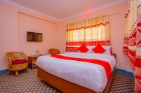 OYO 589 Hotel Trimurti