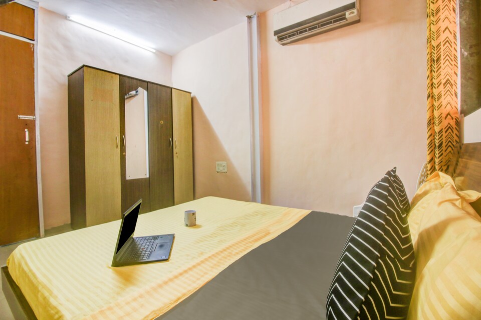 OYO LIFE MUM1384 Goregaon West, Goregaon Mumbai, Mumbai