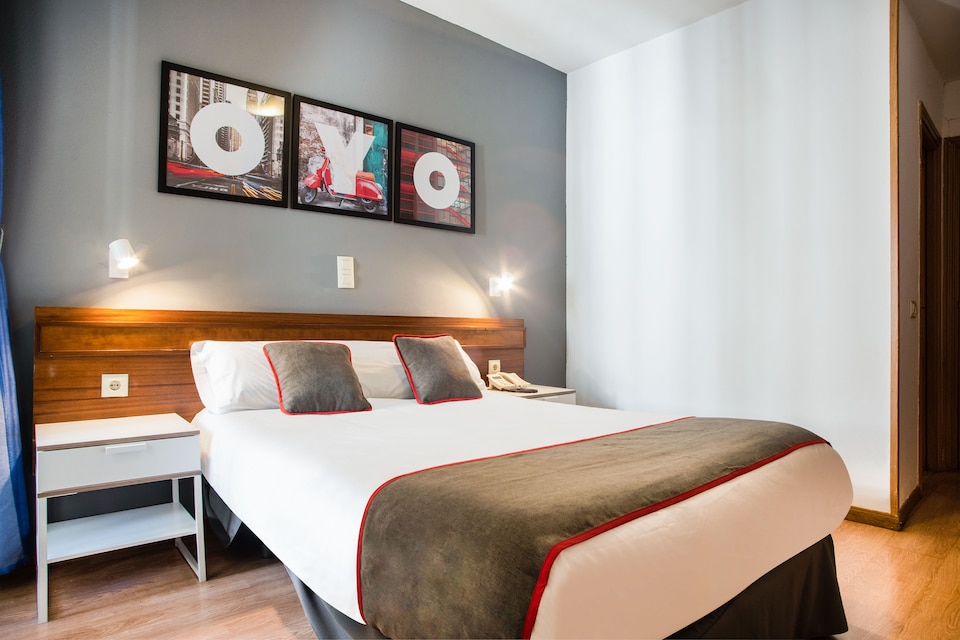 OYO Hostal Felipe V, Centro Spain, Madrid