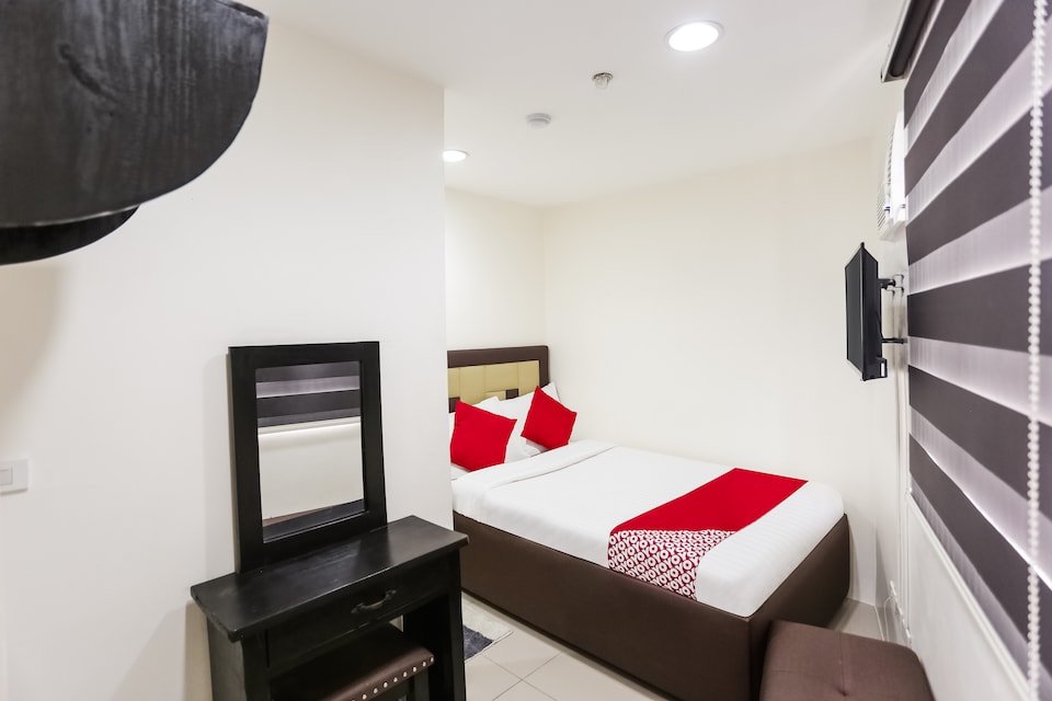 OYO 393 Triangle Apartelle, Sampaloc Manila, Manila