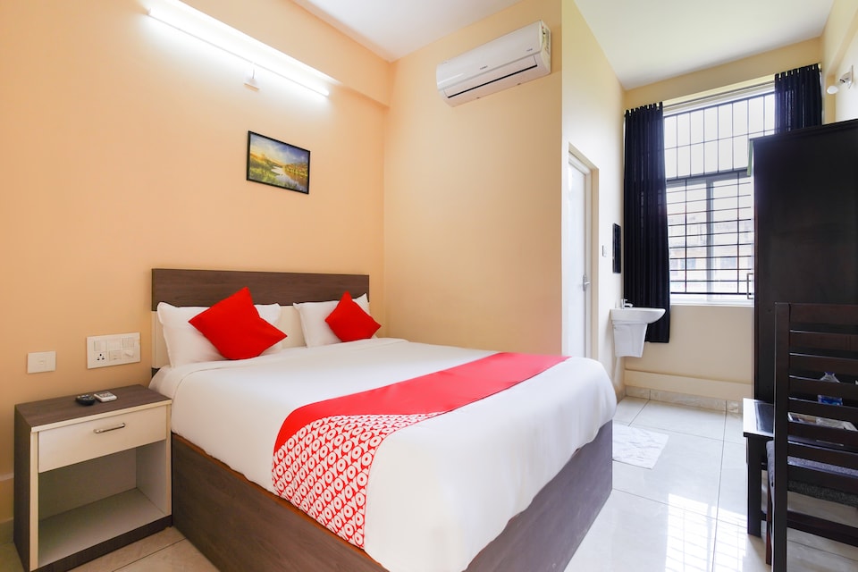 OYO 49965 Golden Residency, Perinthalmanna, Malappuram