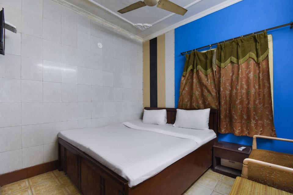 SPOT ON 49976 Hotel Surya, South Chandigarh, Chandigarh