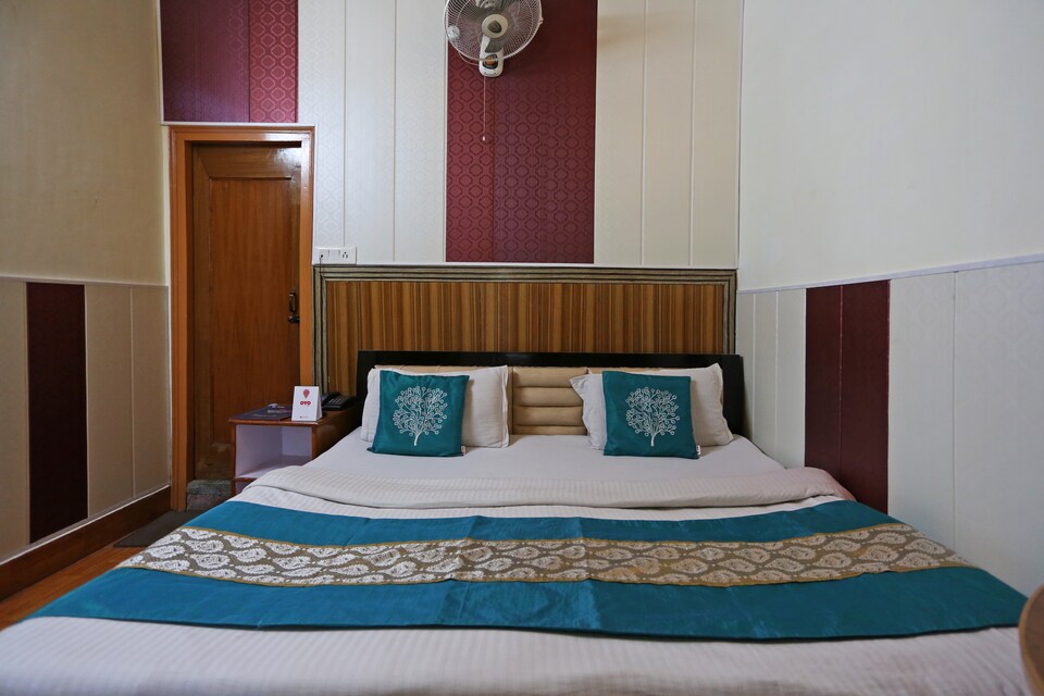 OYO 4888 Hotel Moon 1, Highcourt Nainital, Nainital
