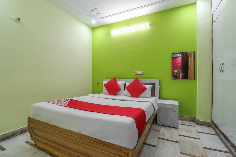 LIVE on LCK2269, Gomti Nagar Lucknow, Lucknow