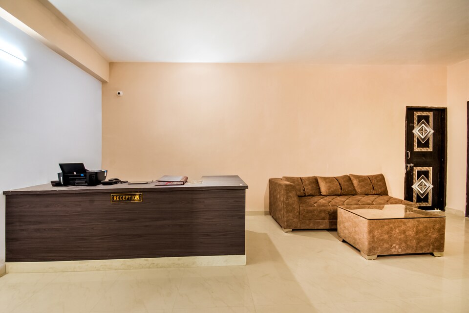 OYO 60034 Silver Estate Residency, Patliputra Colony, Patna