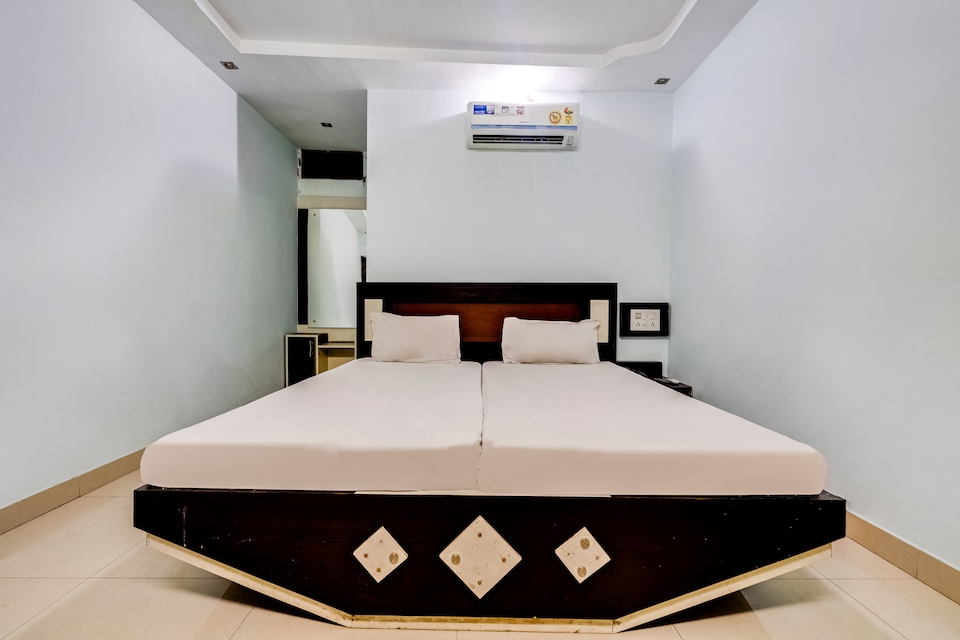 SPOT ON 60037 Hotel Girnar Inn, Giridih, Giridih