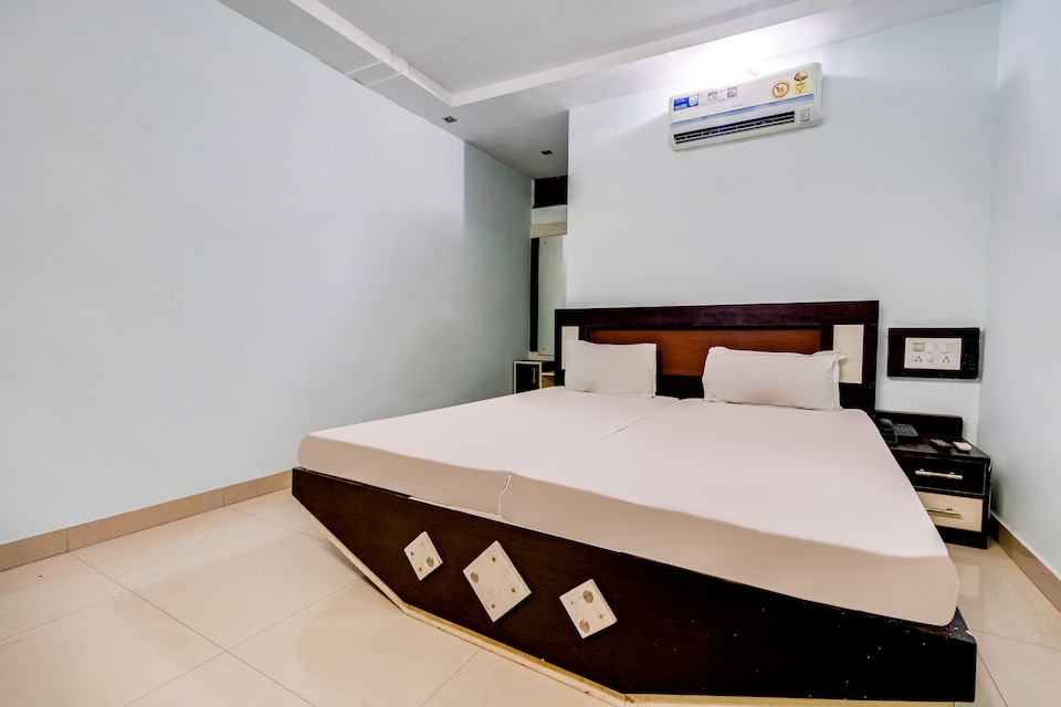 SPOT ON 60037 Hotel Girnar Inn, Giridih, Giridih