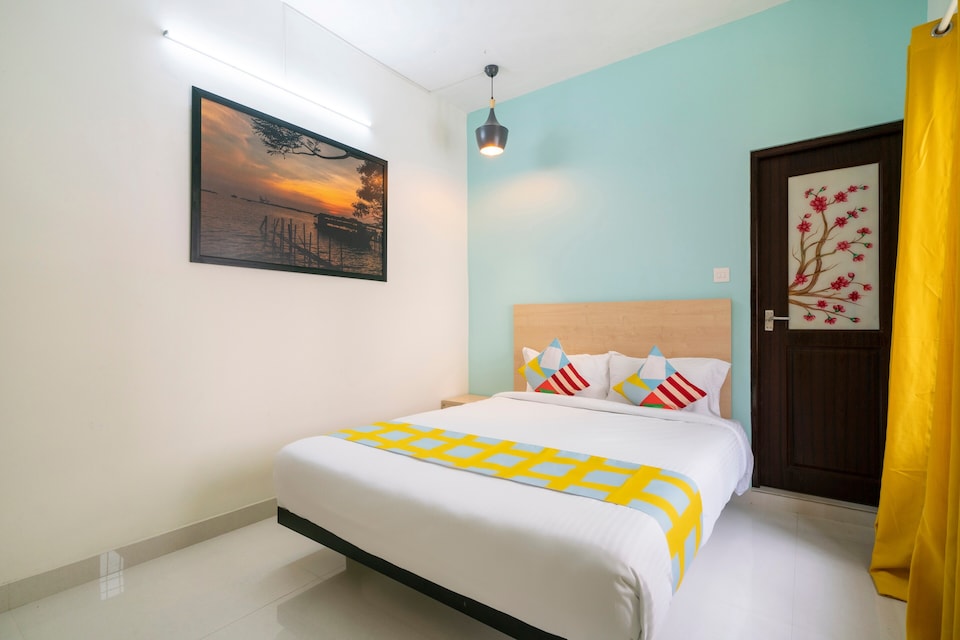 OYO Home 60121 Elegant Angel's Villa, Vytilla Kochi, Kochi