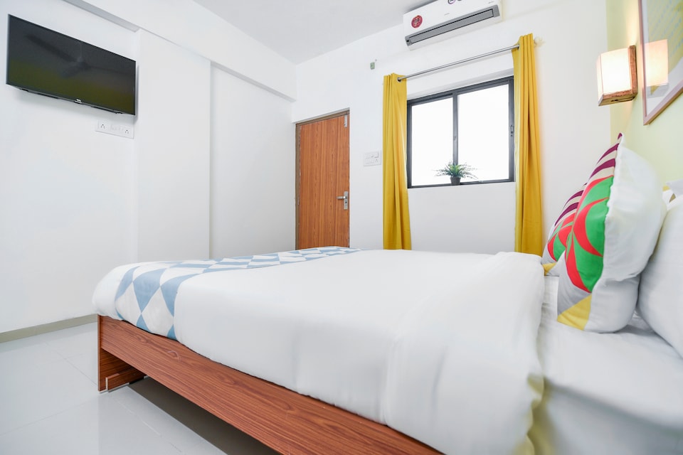 OYO Home 60123 Designer Stay Pan Club Road Baner, Baner Pune, Pune