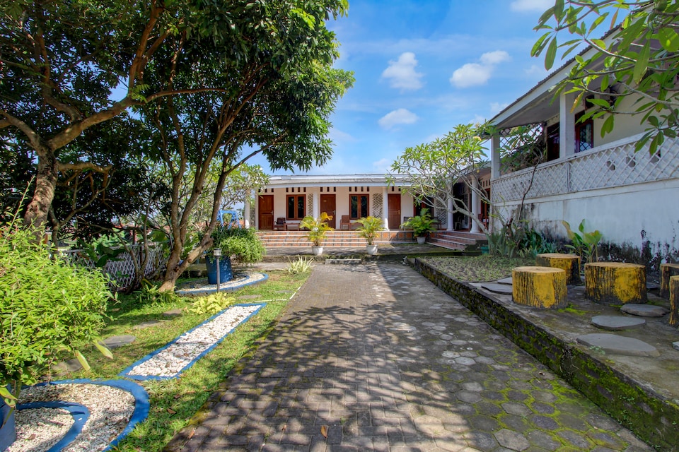 Hotel O near Parangtritis Beach formerly Paris Ocean, Yogyakarta, Yogyakarta