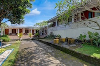 Hotel O near Parangtritis Beach formerly Paris Ocean