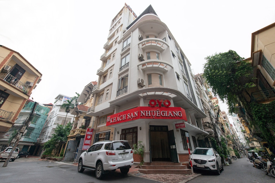 OYO 333 Nhue Giang Hotel, Bac Tu Liem, Hanoi