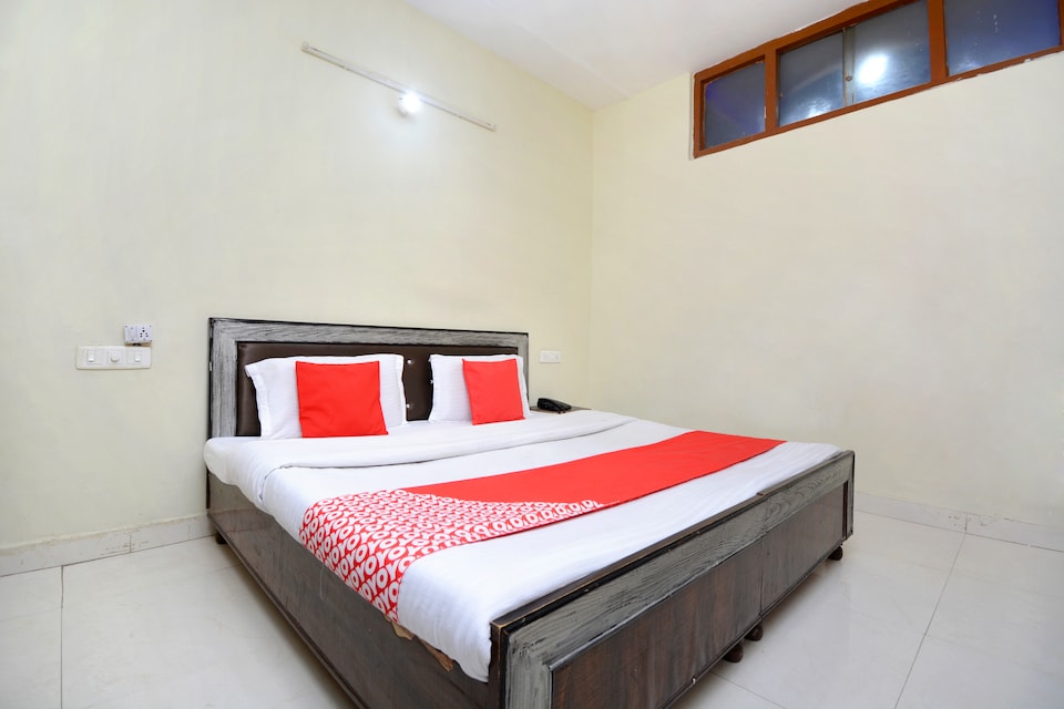 OYO 4894 Hotel The Diamond Chandigarh, South Chandigarh, Chandigarh