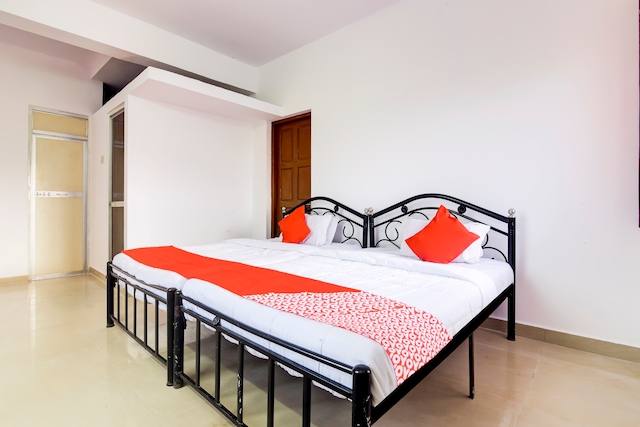 Hotel O Omkar Guest House Near Immaculate Conception Church
