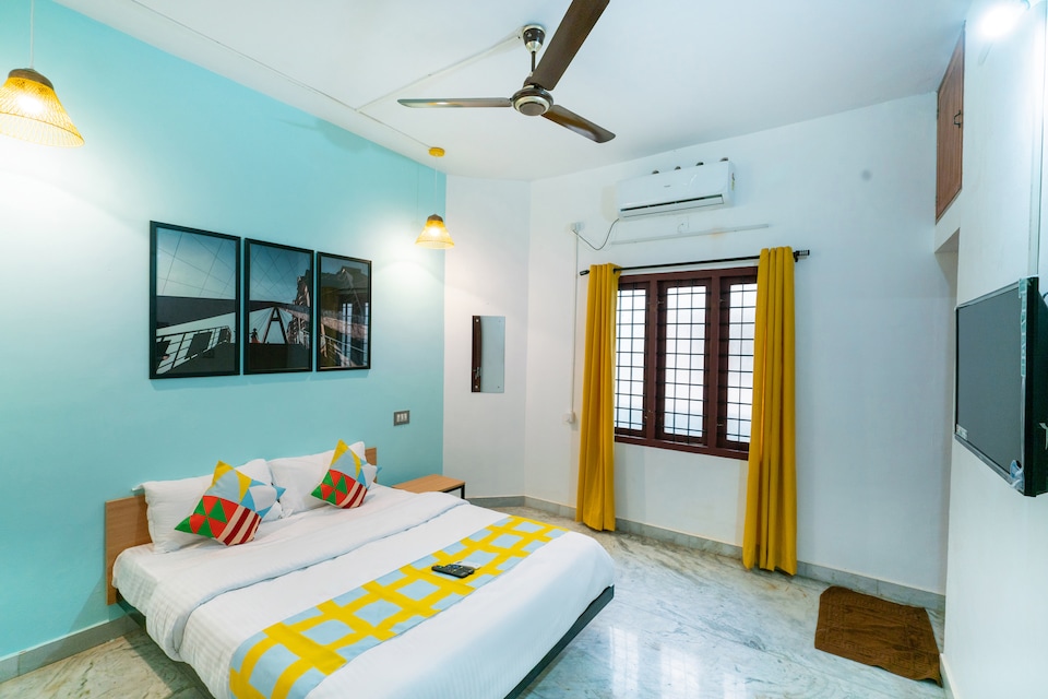 OYO Home 60141 Cozy Stay, Edapally Kochi, Kochi