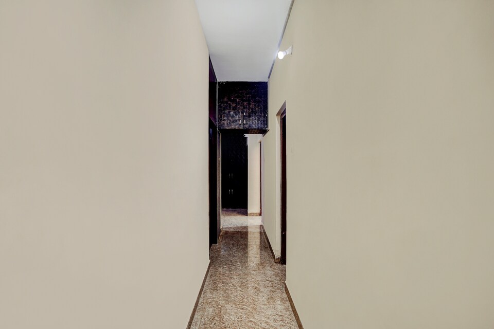 Flagship 60003 Hotel Santosh, Khandagiri Bhubaneswar, Bhubaneswar
