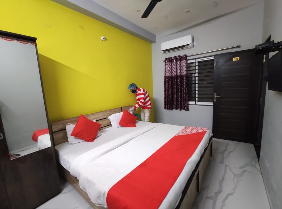 OYO 60156 Hotel Divine, Vijay Nagar Indore, Indore