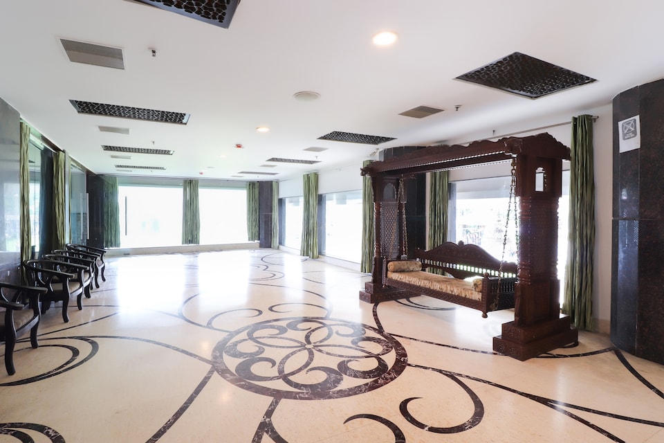 OYO 60162 City Club & Hotels, Vikas Nagar Lucknow, Lucknow