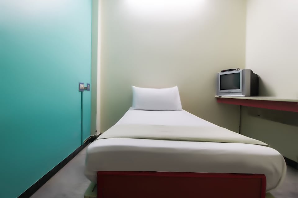 SPOT ON 60164 Ganapathy Lodge, Gandhipuram Coimbatore, Coimbatore