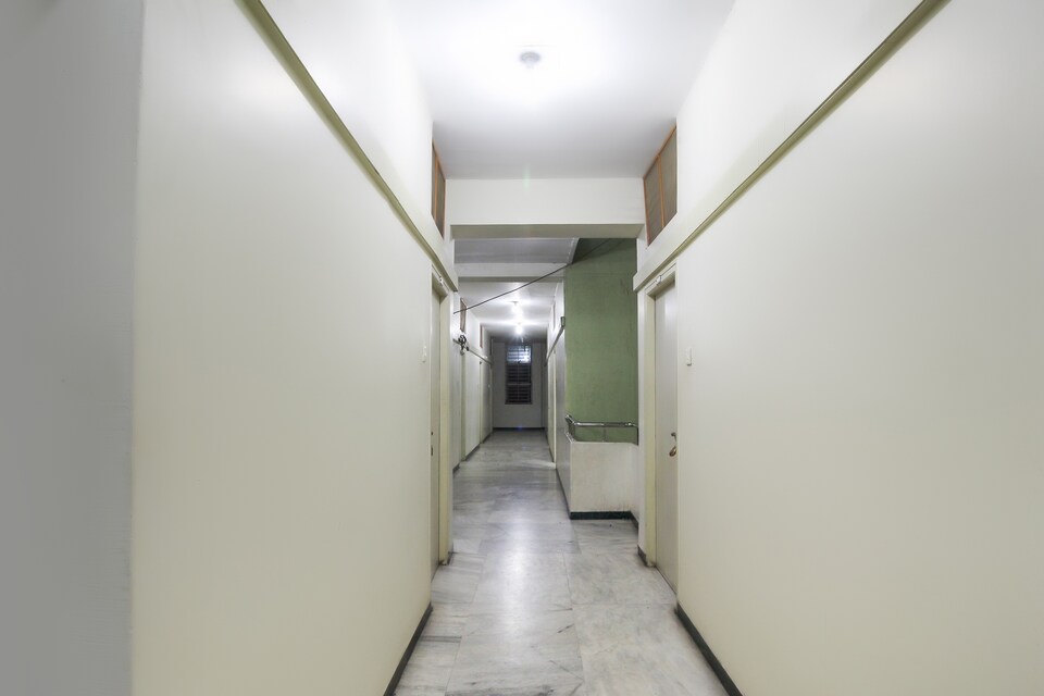 SPOT ON 60164 Ganapathy Lodge, Gandhipuram Coimbatore, Coimbatore