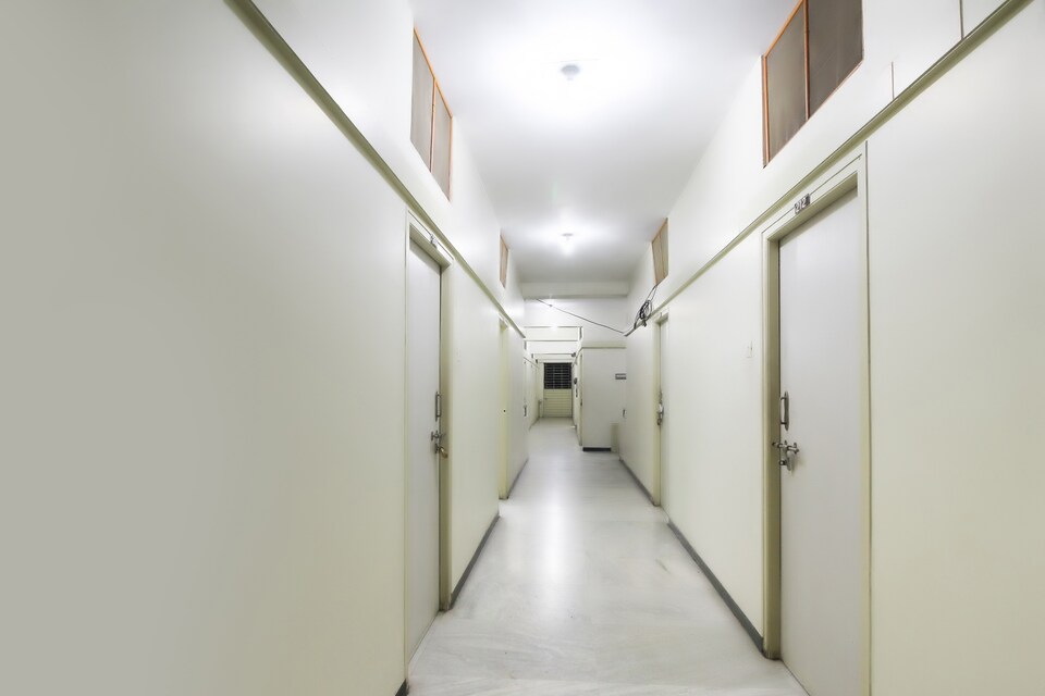 SPOT ON 60164 Ganapathy Lodge, Gandhipuram Coimbatore, Coimbatore