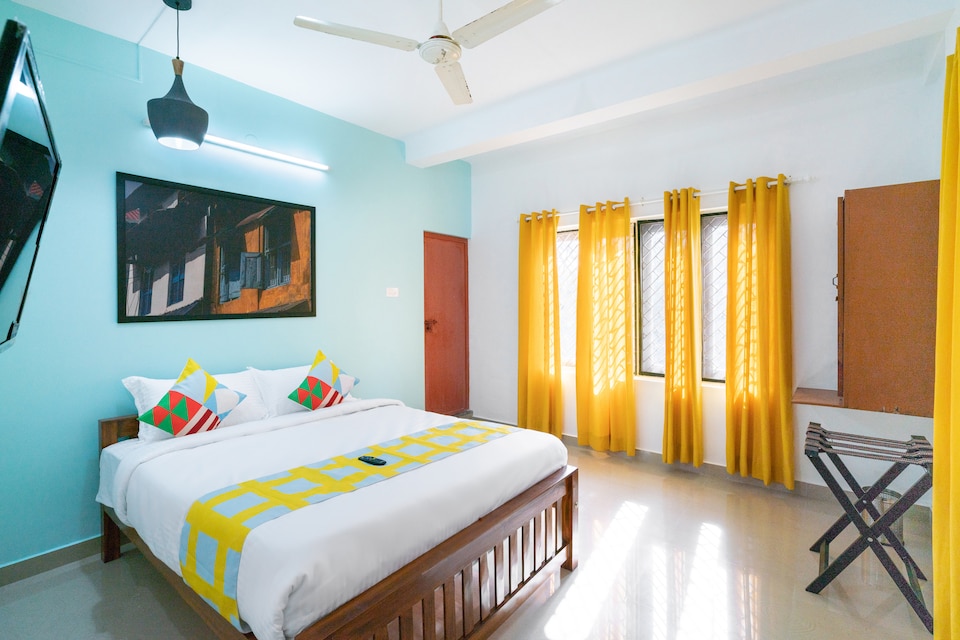 OYO Home 60193 Colorful Jacob Hudson Apartments 2bhk, Vytilla Kochi, Kochi