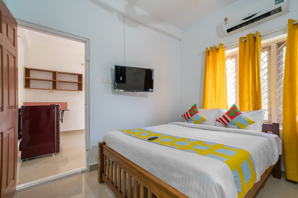 OYO 78075 Elegant Jacob Hudson 1bhk Apartment, Vytilla Kochi, Kochi