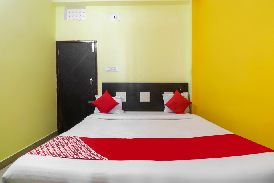 OYO 60219 Blue Moon International, Baliapanda Puri, Puri