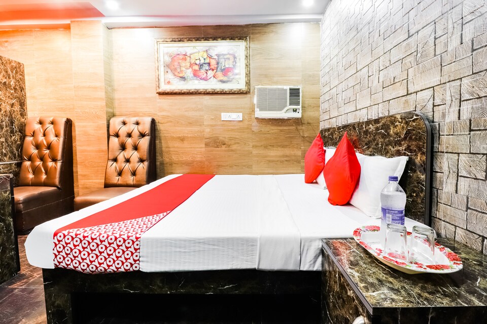 OYO 60223 Hotel Sowrya Palace, Gomti Nagar Lucknow, Lucknow