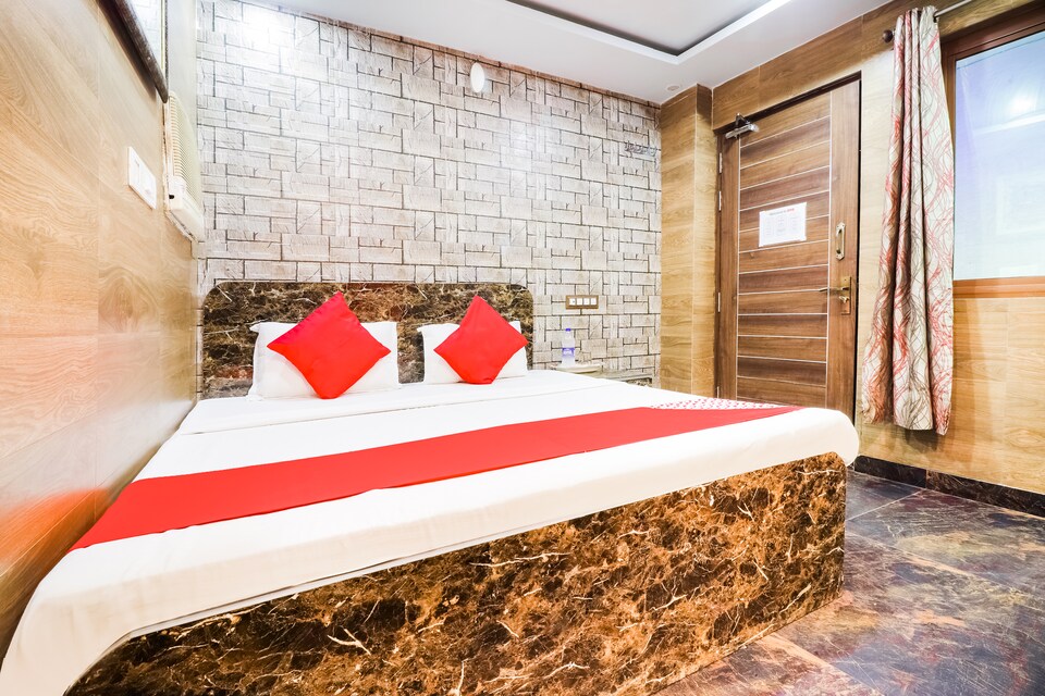 OYO 60223 Hotel Sowrya Palace, Gomti Nagar Lucknow, Lucknow