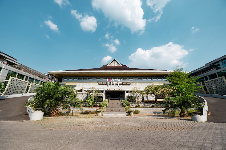 Capital O 1571 Utc Hotel Semarang, Semarang Timur, Semarang