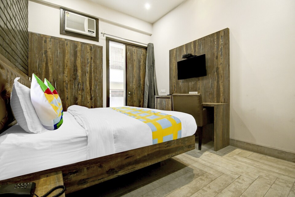 LIVE AS GRG2090, Huda 2 Gurgaon, Gurgaon