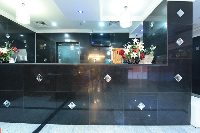 OYO 272 Mirage Hotel 