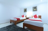 OYO 272 Mirage Hotel 