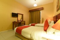 OYO 274 California Suites 