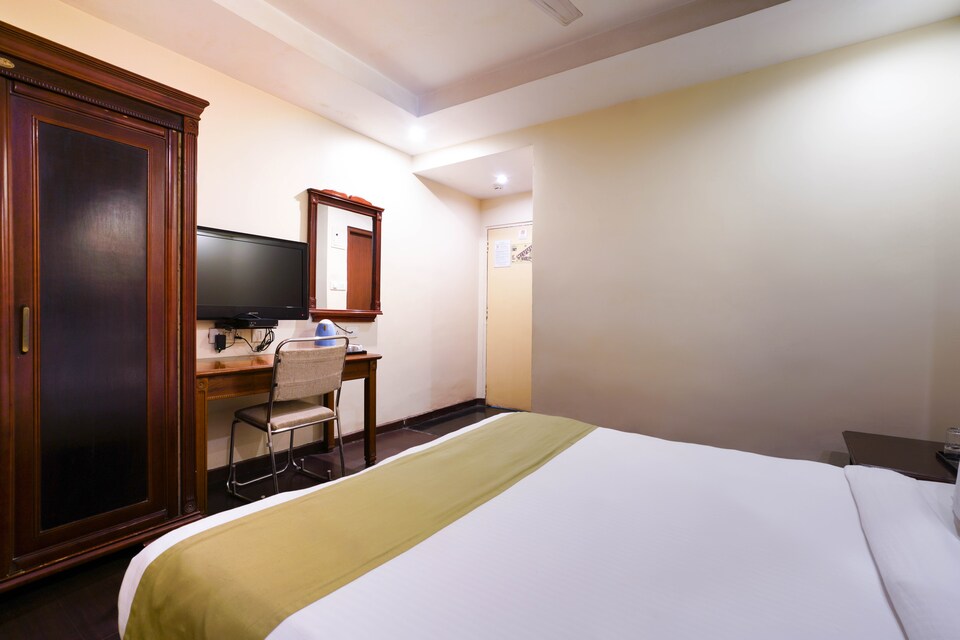 Palette - The Cent, Lakdikapul, Hyderabad