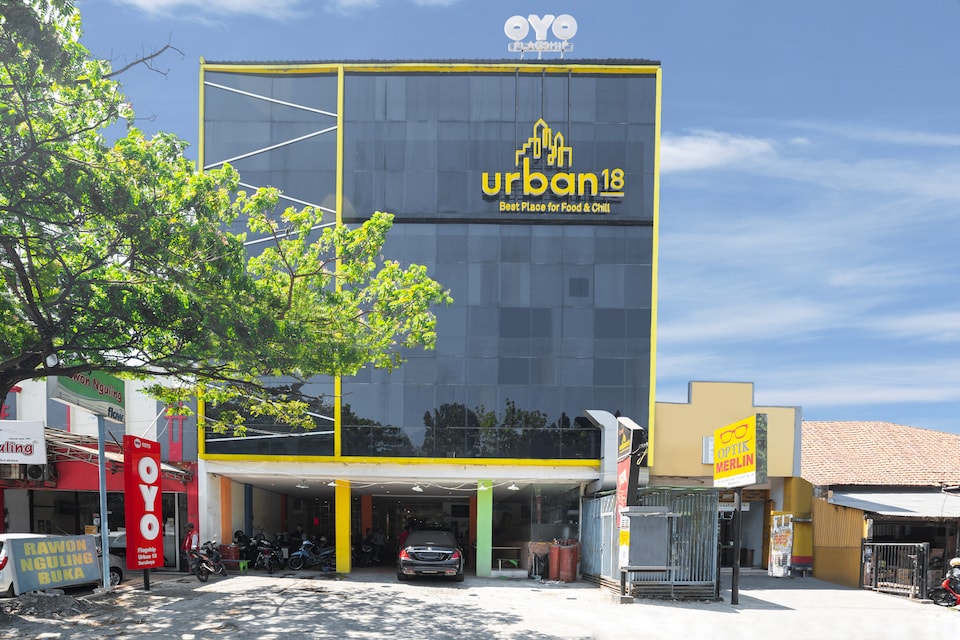 OYO Flagship 1575 Urban 18, Wonocolo, Surabaya