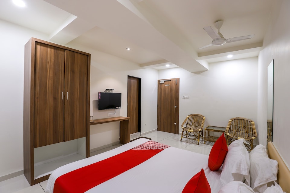 Hotel O Surbhi, Gondal Road Rajkot, Rajkot