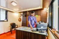 SPOT ON Dhan palace lodge