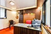 SPOT ON Dhan palace lodge